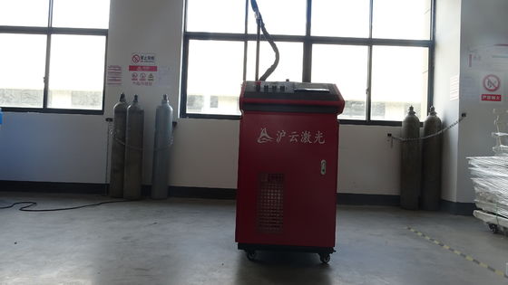جوشگر لیزری دستی آب سرد 1000W 1500W 2000W 3000W برای برش ضخامت 1-6mm