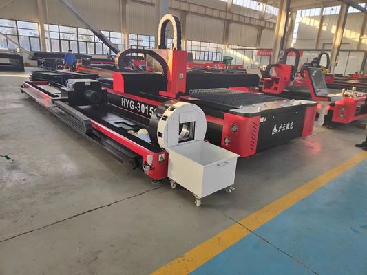 دستگاه برش فلزی 1500mm*3000mm تجهیزات لیزر صنعتی 1000W لیزر فیبر CNC