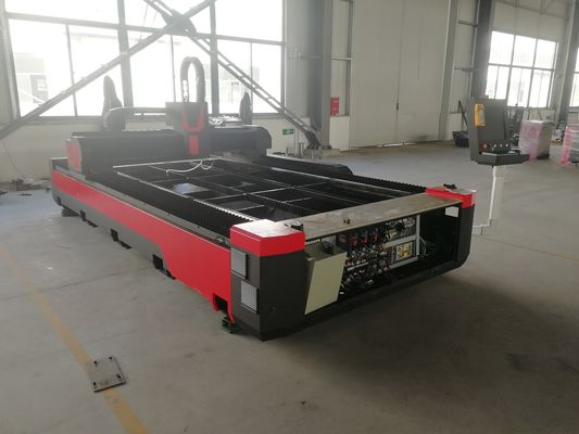 ماشین برش آلومینیوم لیزری فیبر CNC 3015 با وزن 5000 کیلوگرم